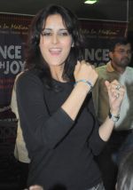 Tulip joshi meets and greets the Special girl children at Arts in motion_s Dance with joy on 20th July 2012 (5).JPG